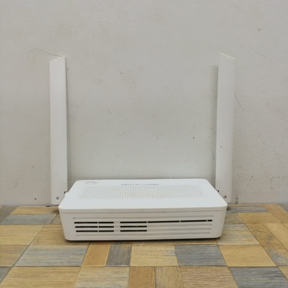 Huawei HG8245V5 Dual Band AC1200 GPON Fiber Optic Router with 4 Gigabit Ports
