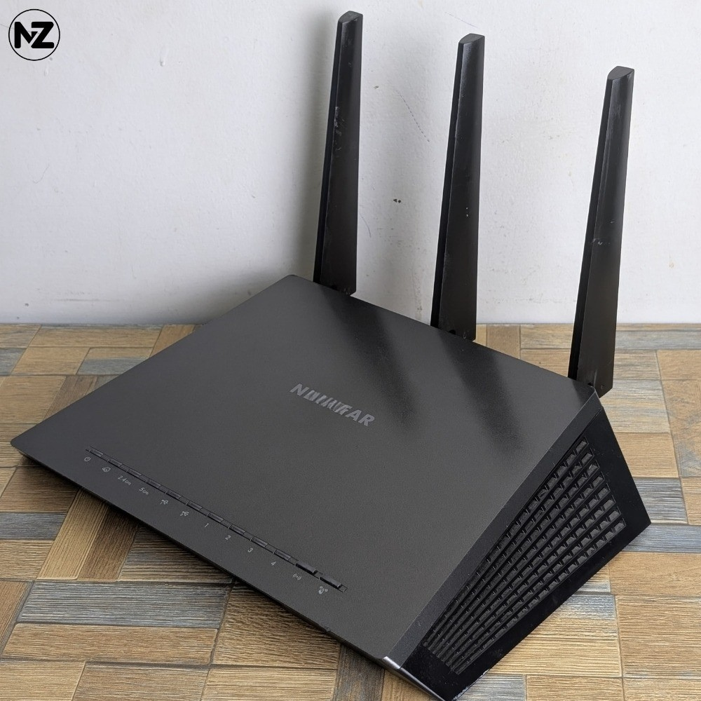 NETGEAR Nighthawk R7000 AC1900 WiFi Router in Pakistan
